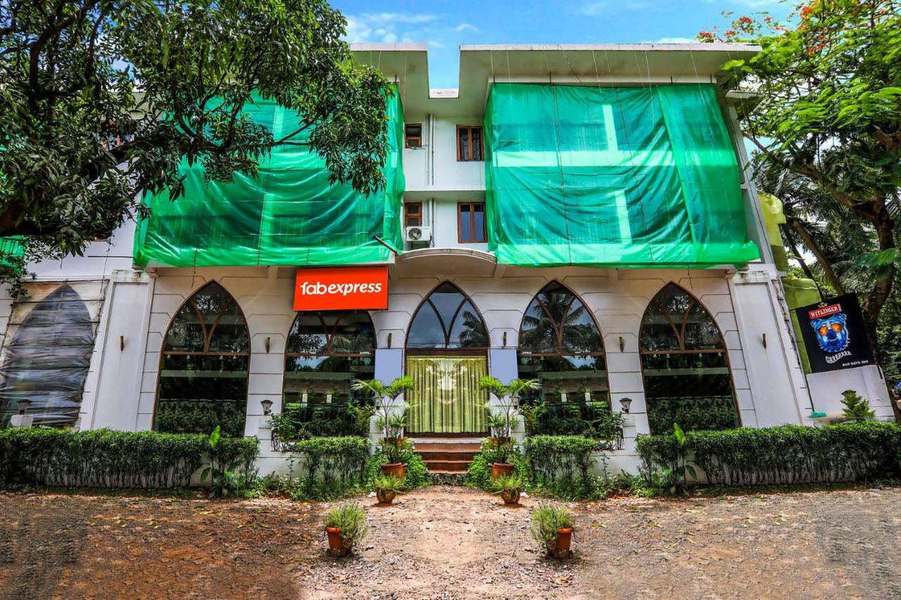 Fabexpress Barday'S Inn Calangute Esterno foto